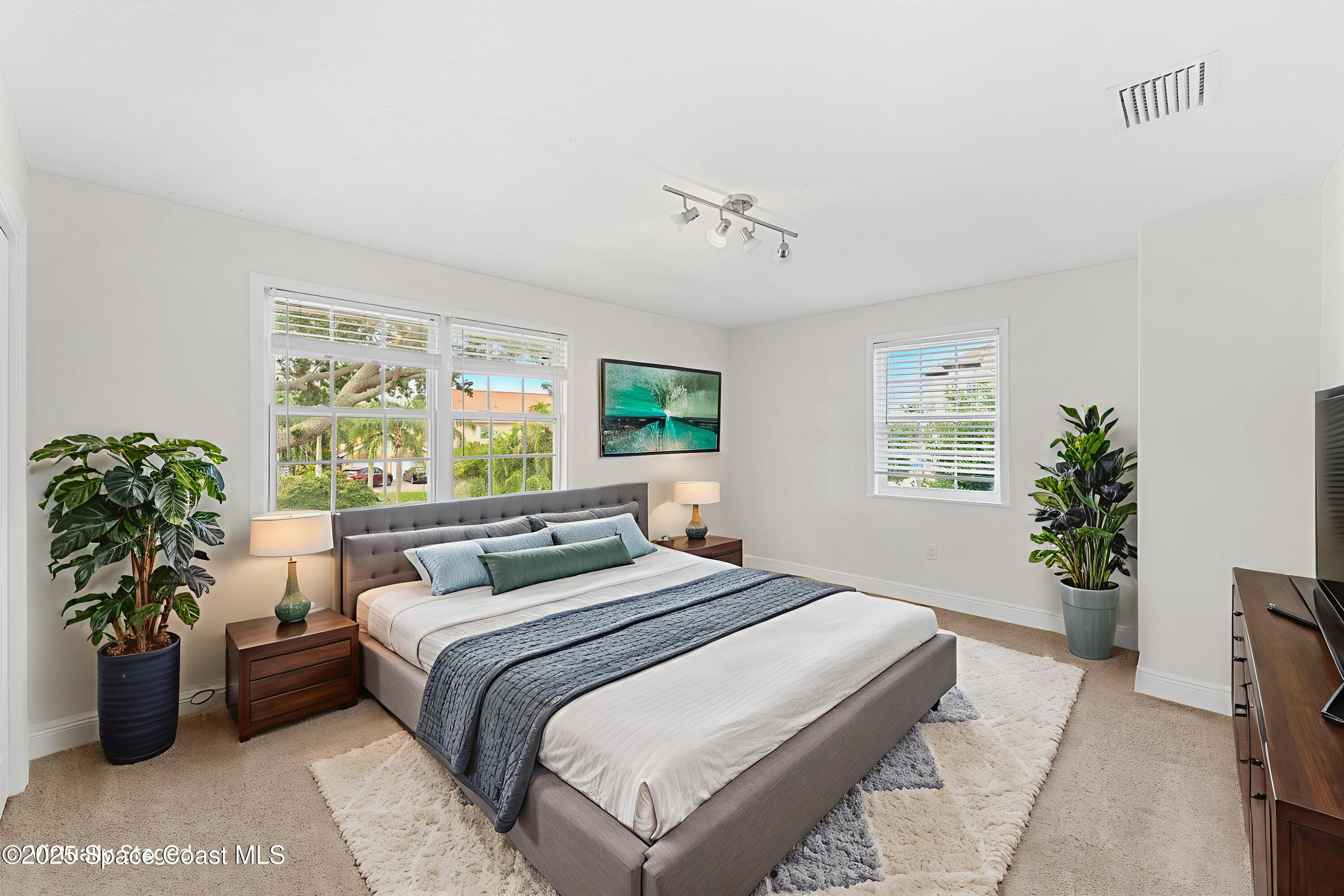 520 Bahama Drive