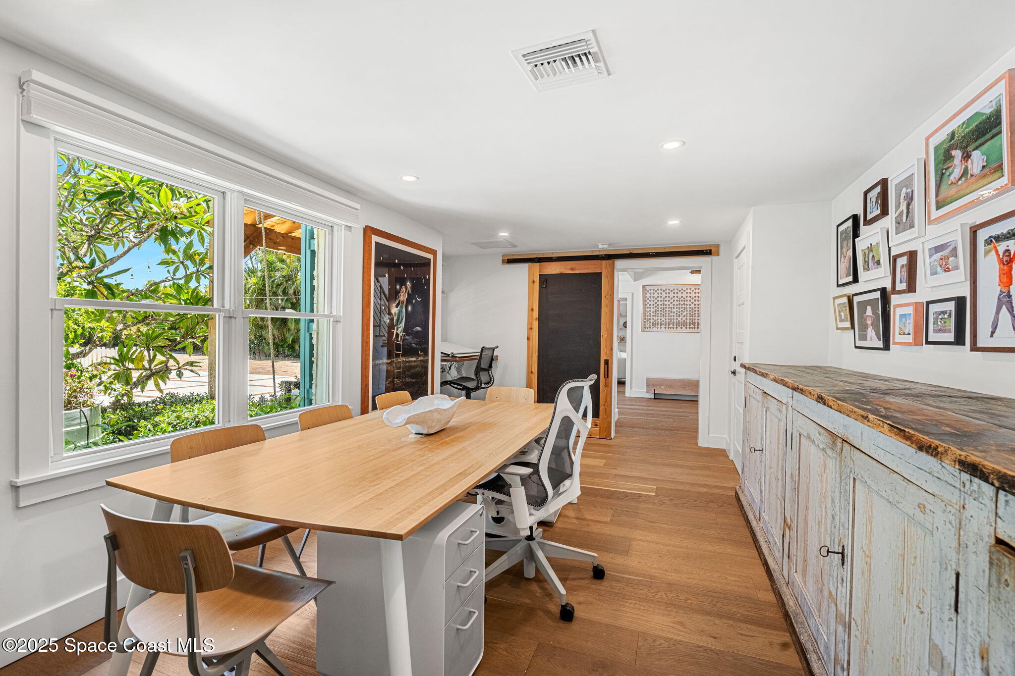 2600 N Riverside Drive