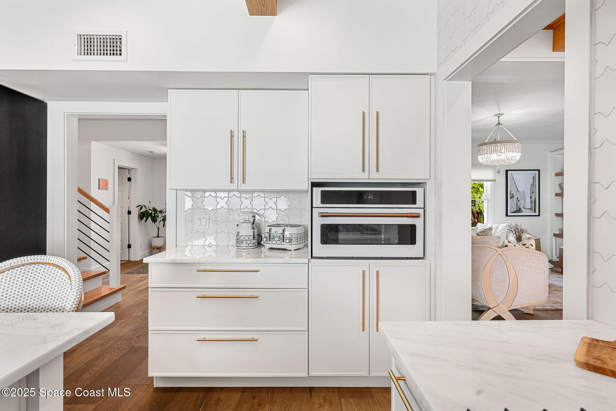 2600 N Riverside Drive