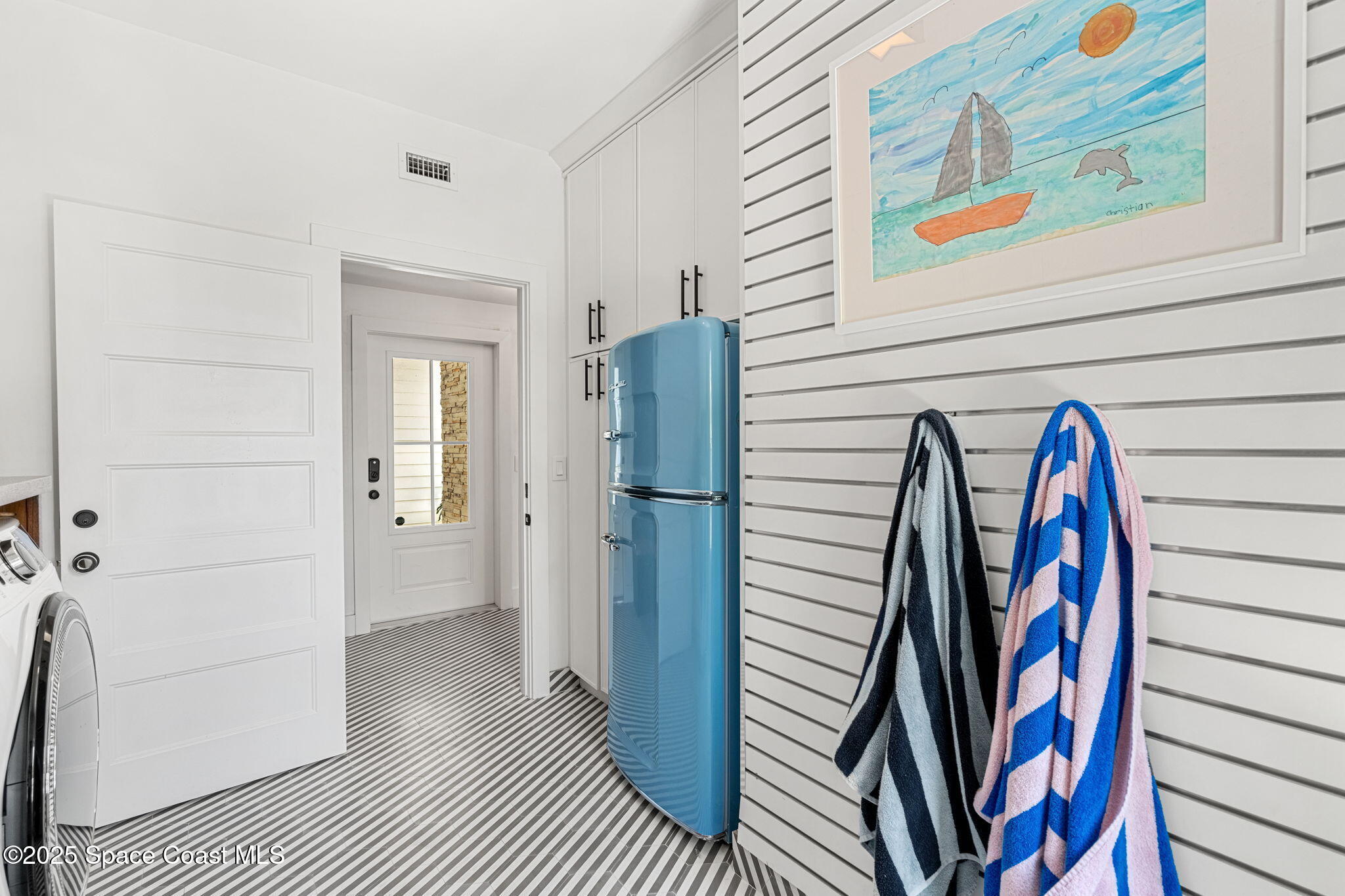 2600 N Riverside Drive