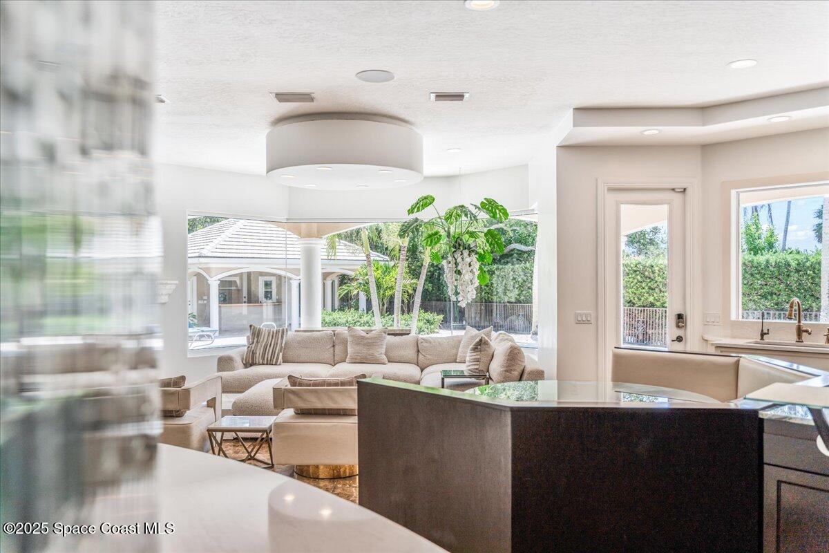 154 Lansing Island Drive