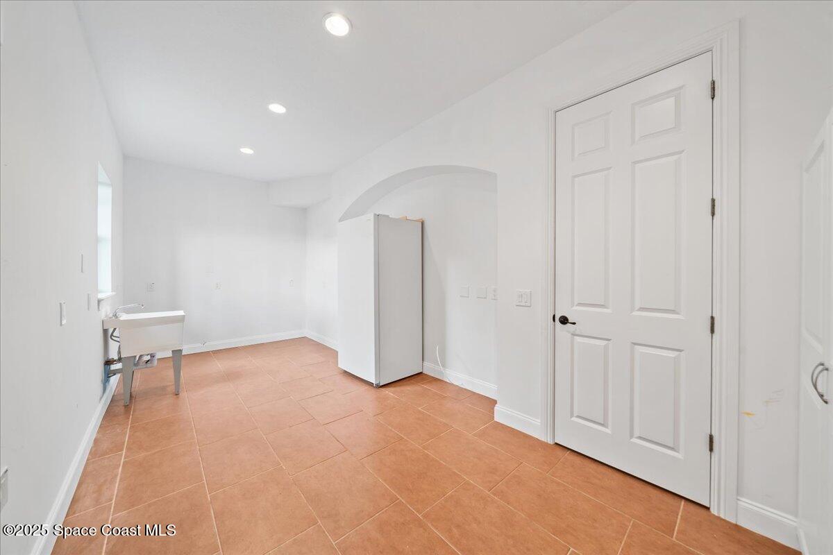 154 Lansing Island Drive