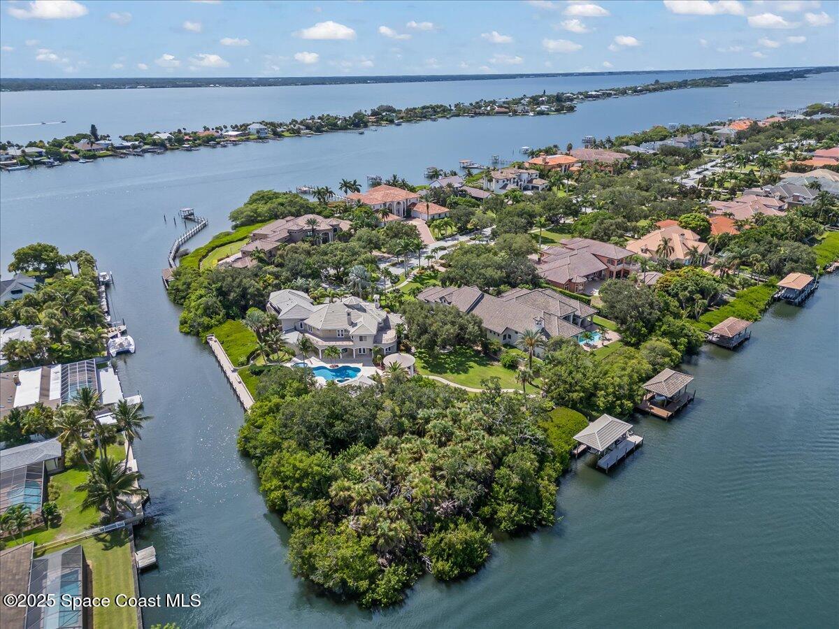 154 Lansing Island Drive