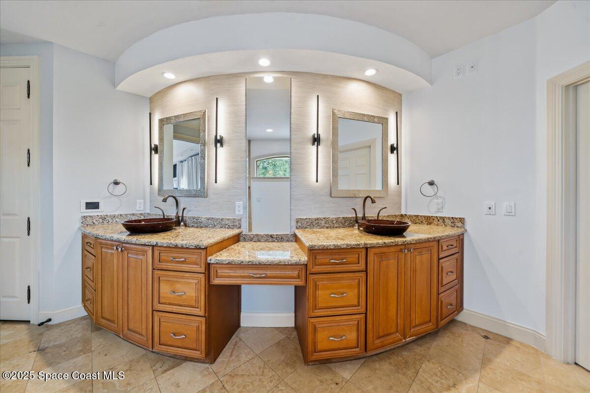 154 Lansing Island Drive