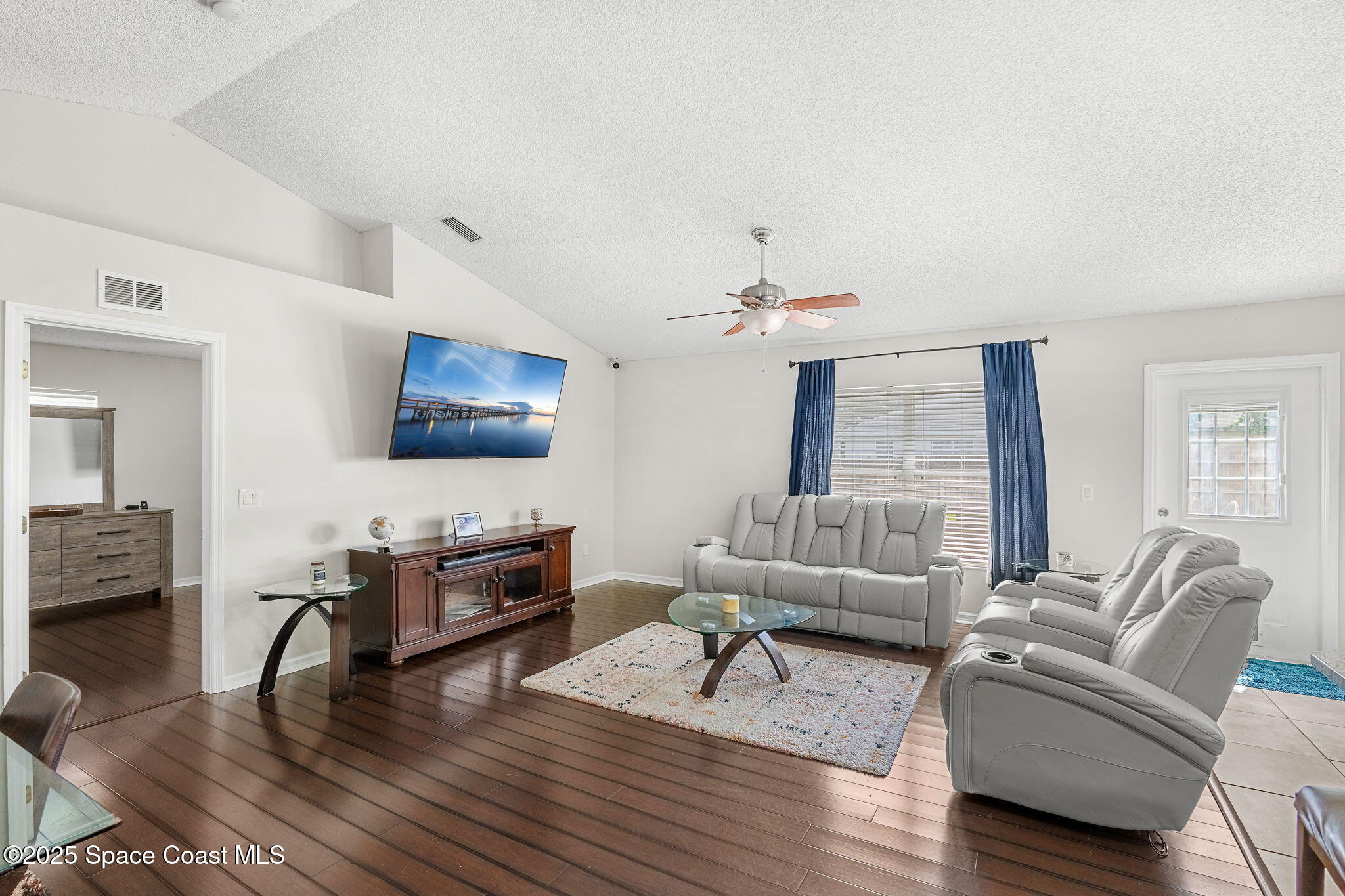 413 Grenadier Avenue NW