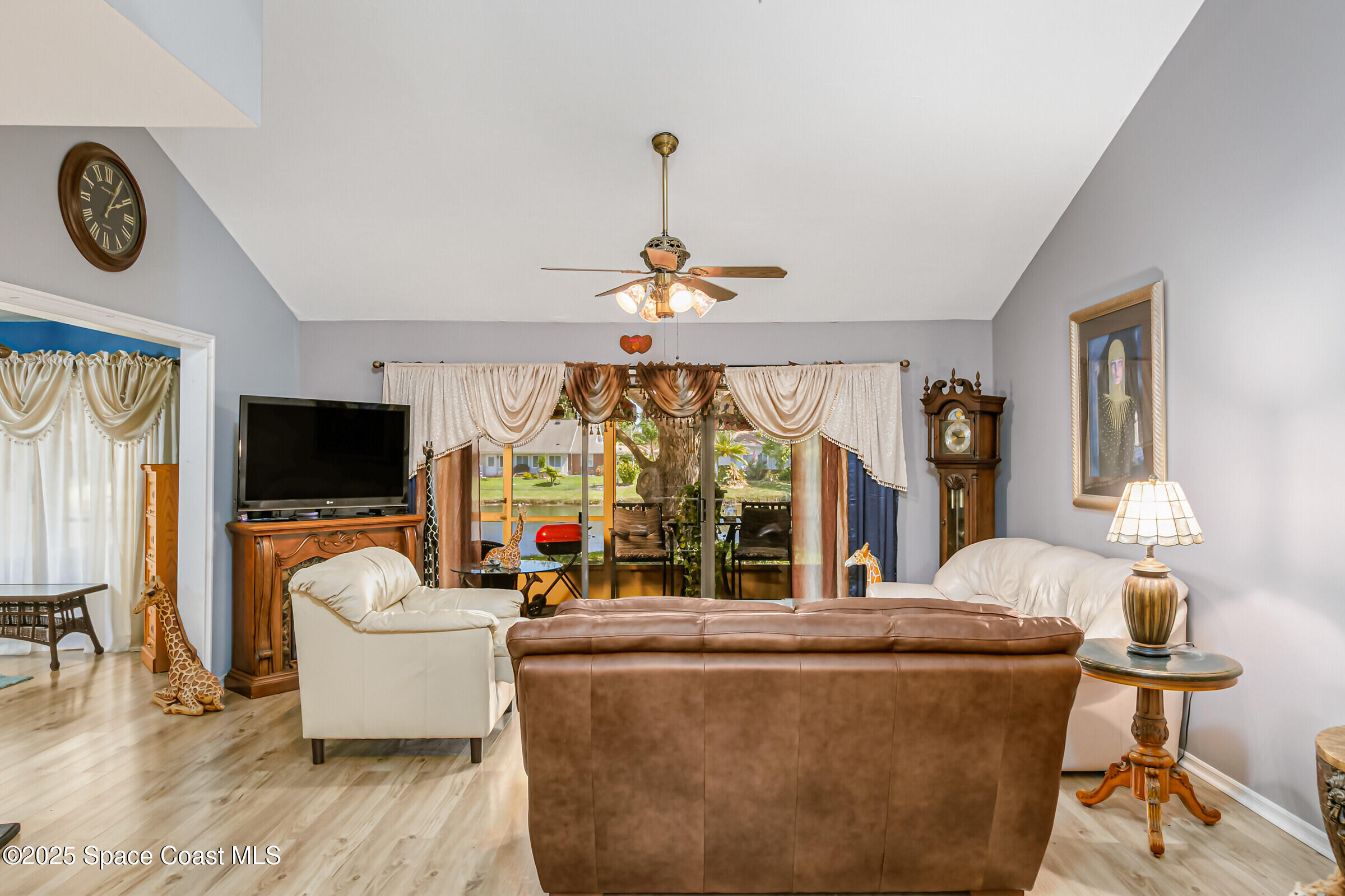 3005 Clearlake Drive 4