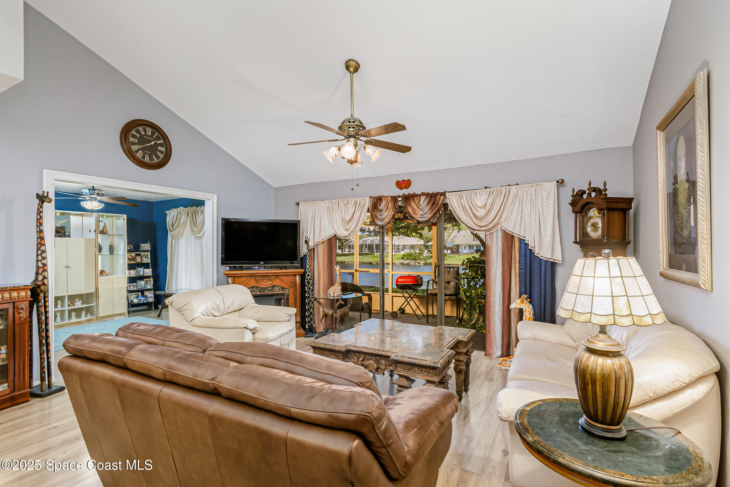 3005 Clearlake Drive 4