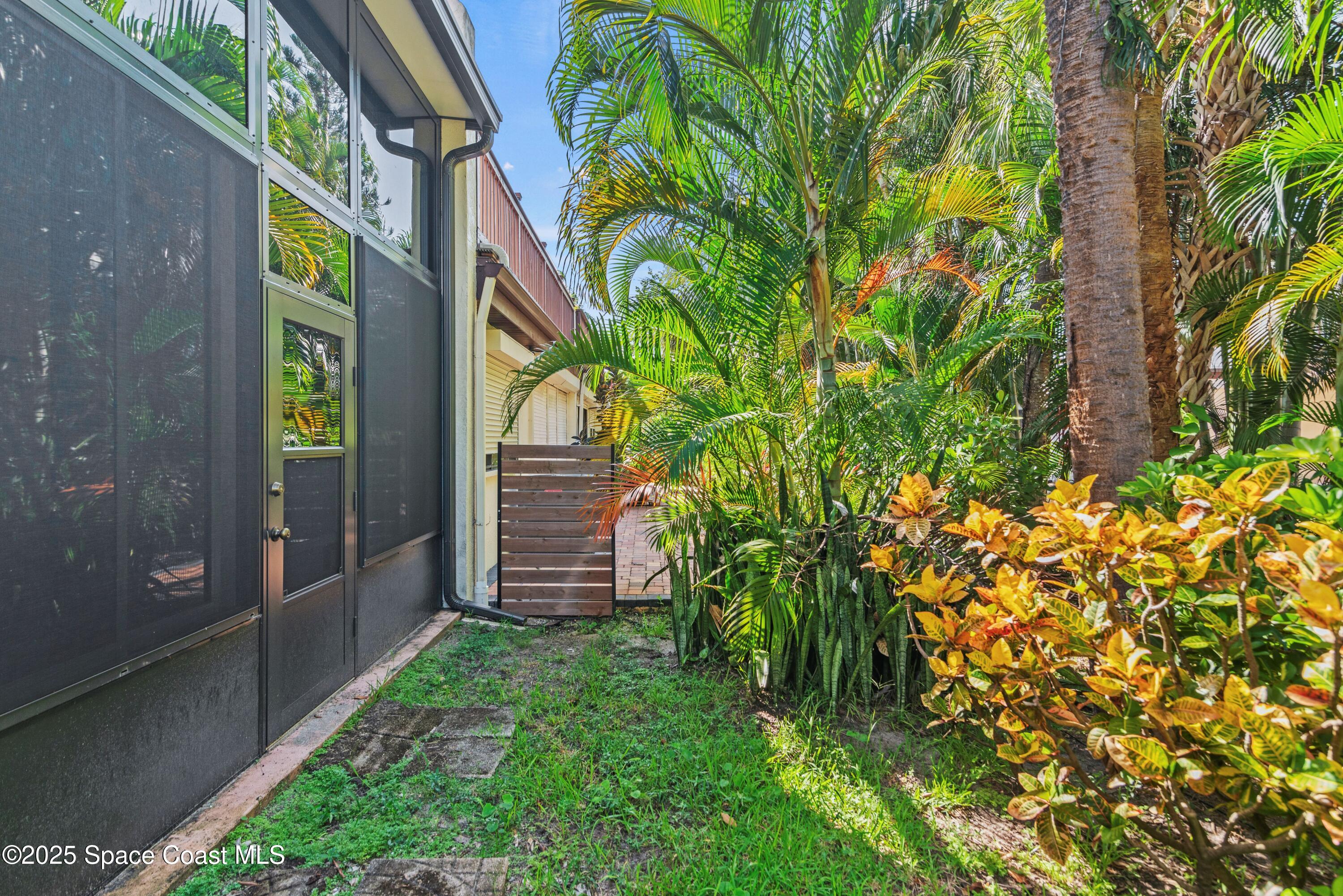 1808 Parkside Place 1808