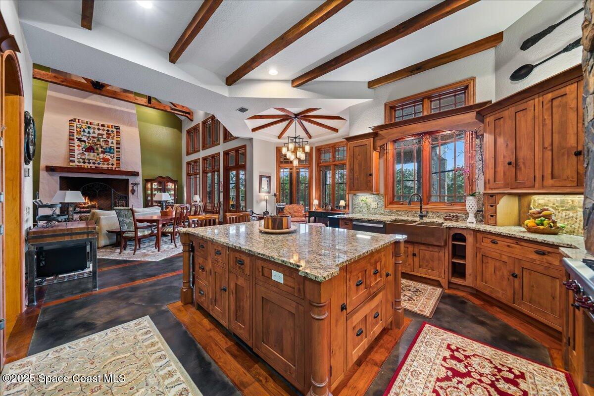 586 Wethersfield Place