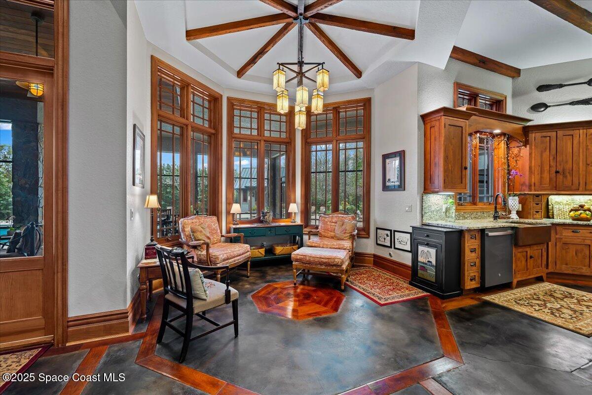 586 Wethersfield Place