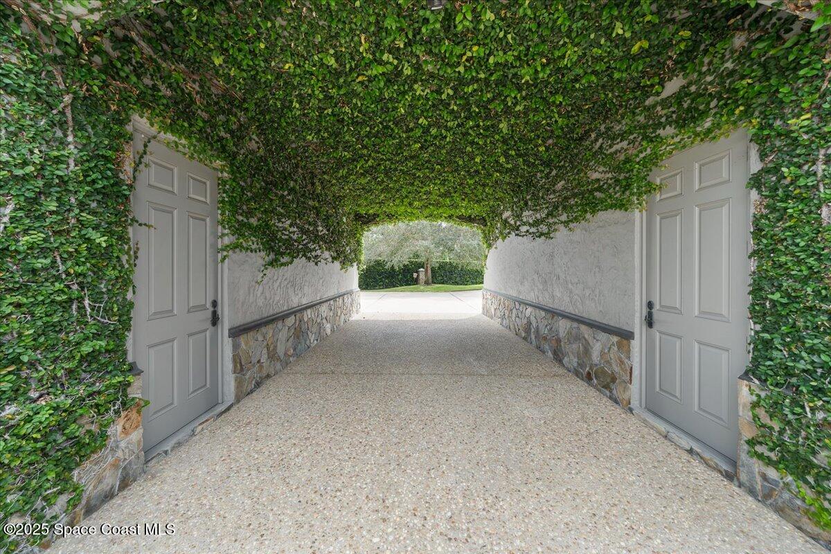 586 Wethersfield Place