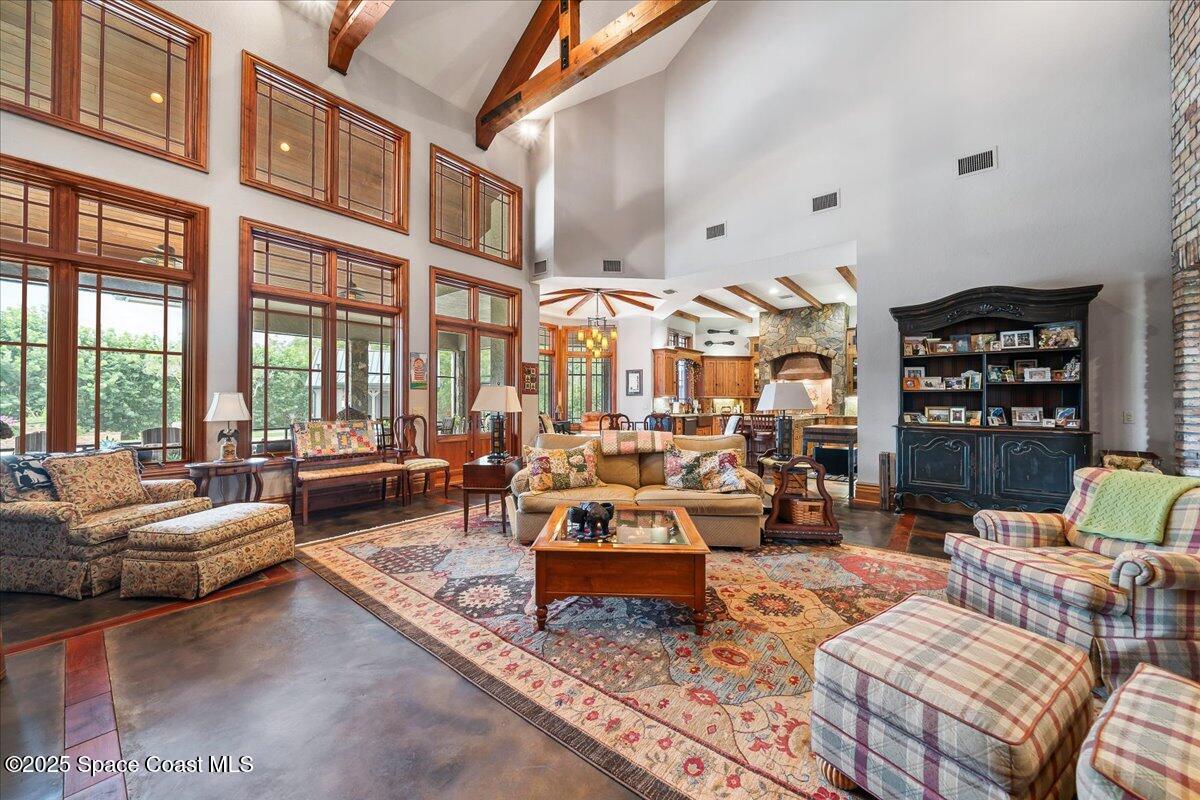 586 Wethersfield Place