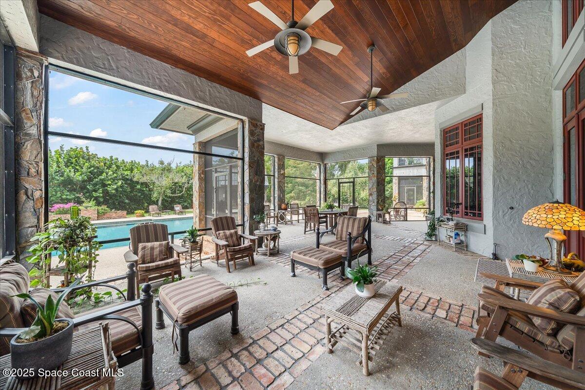 586 Wethersfield Place