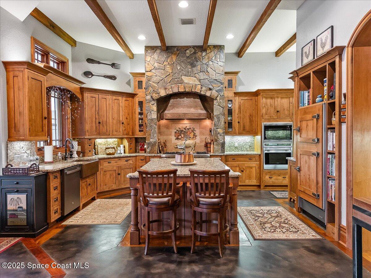 586 Wethersfield Place