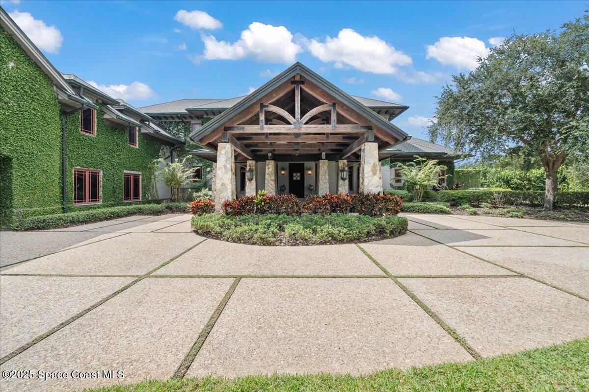 586 Wethersfield Place