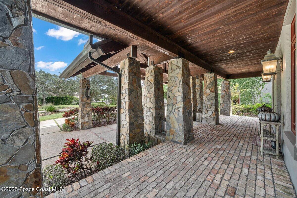 586 Wethersfield Place