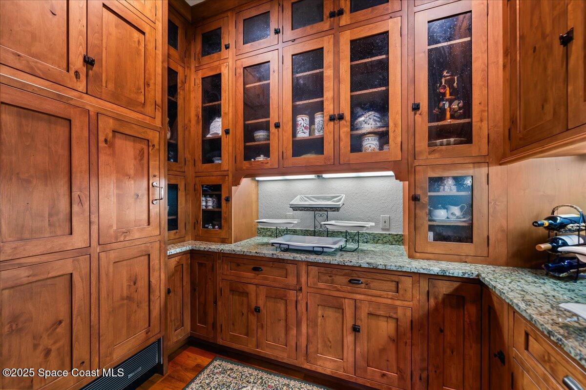 586 Wethersfield Place