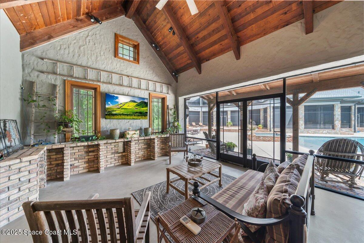 586 Wethersfield Place