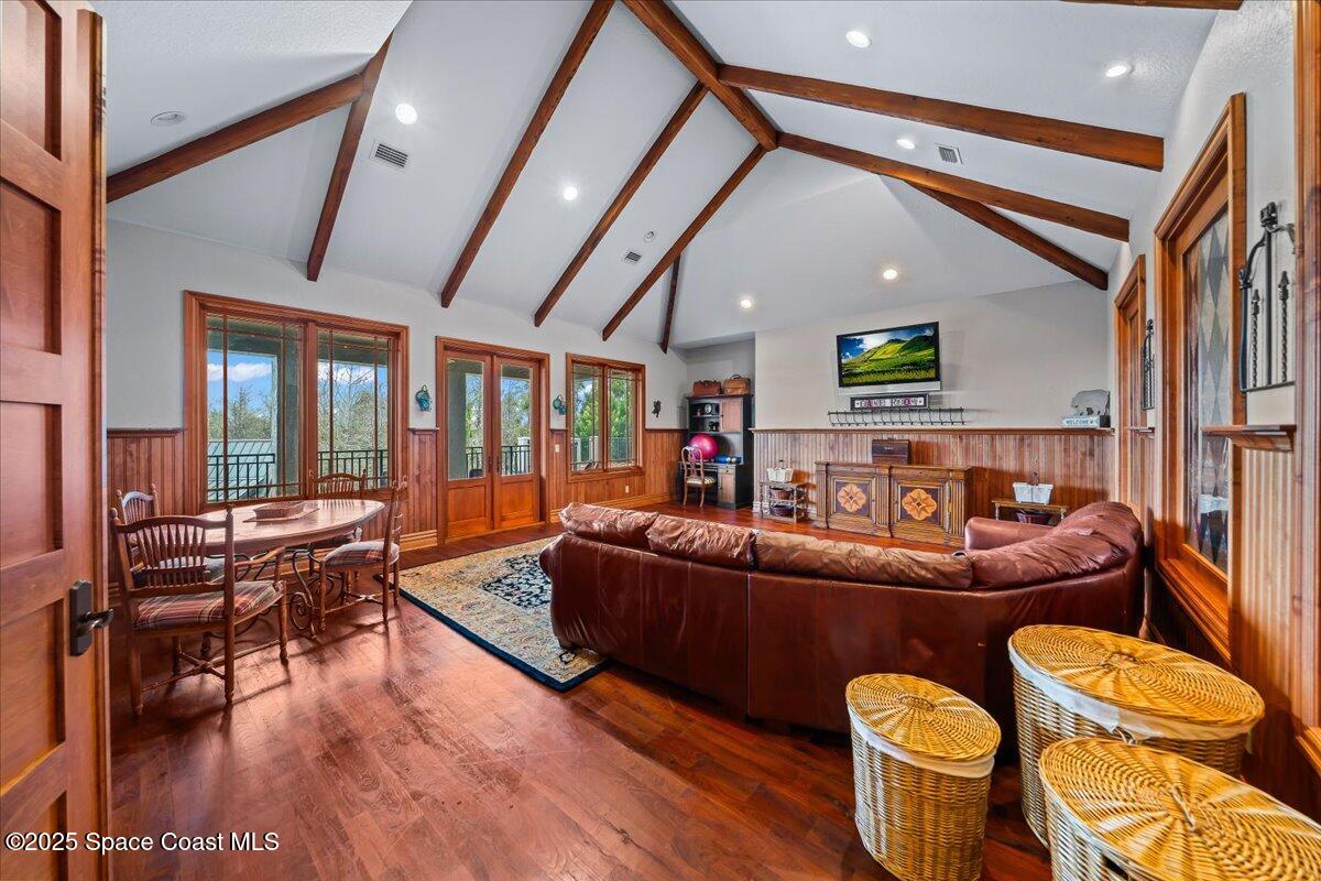 586 Wethersfield Place