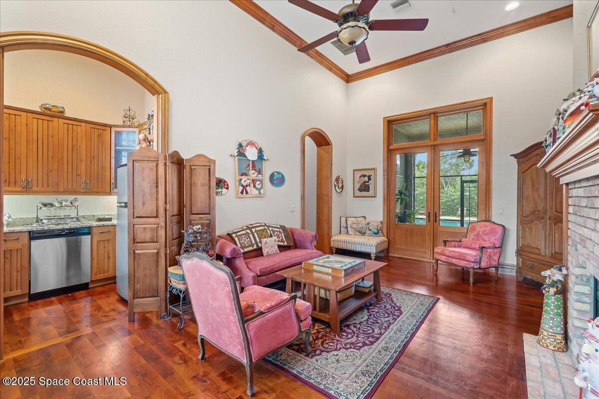 586 Wethersfield Place