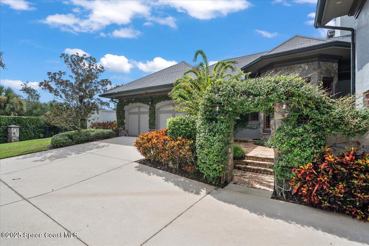 586 Wethersfield Place