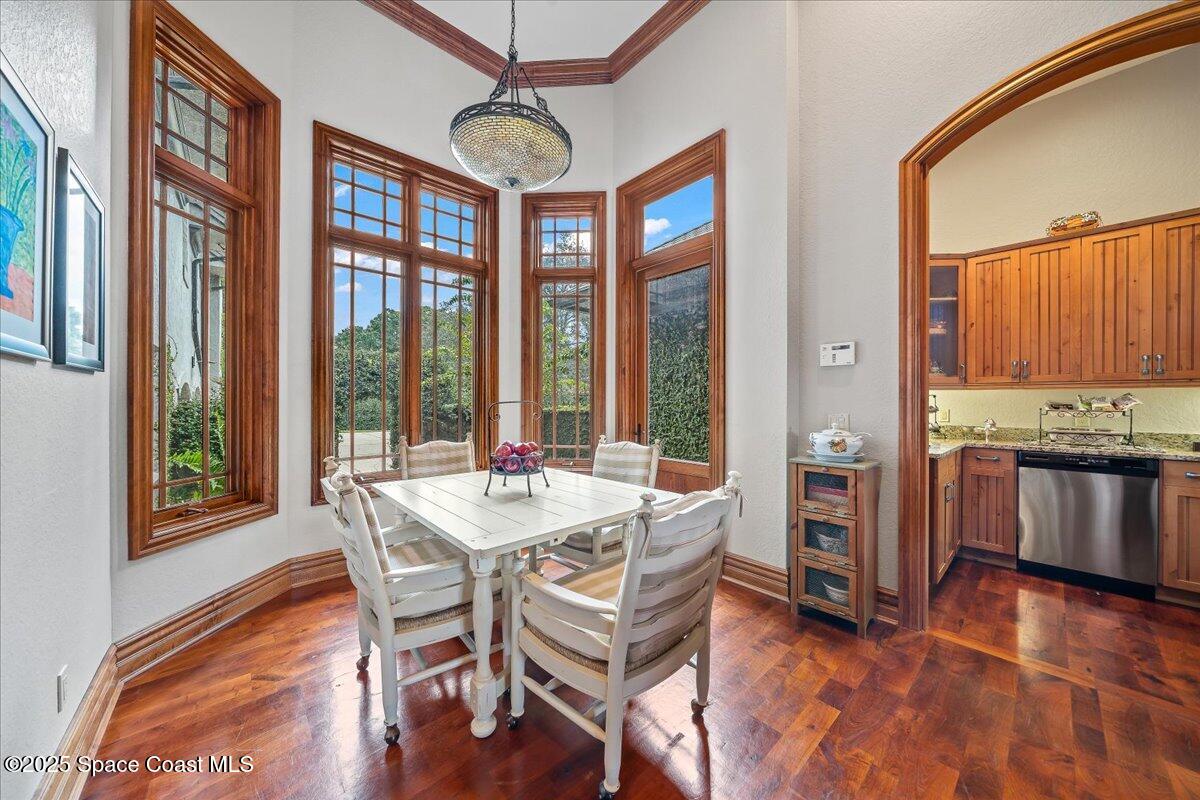 586 Wethersfield Place