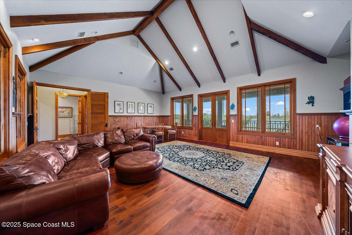 586 Wethersfield Place