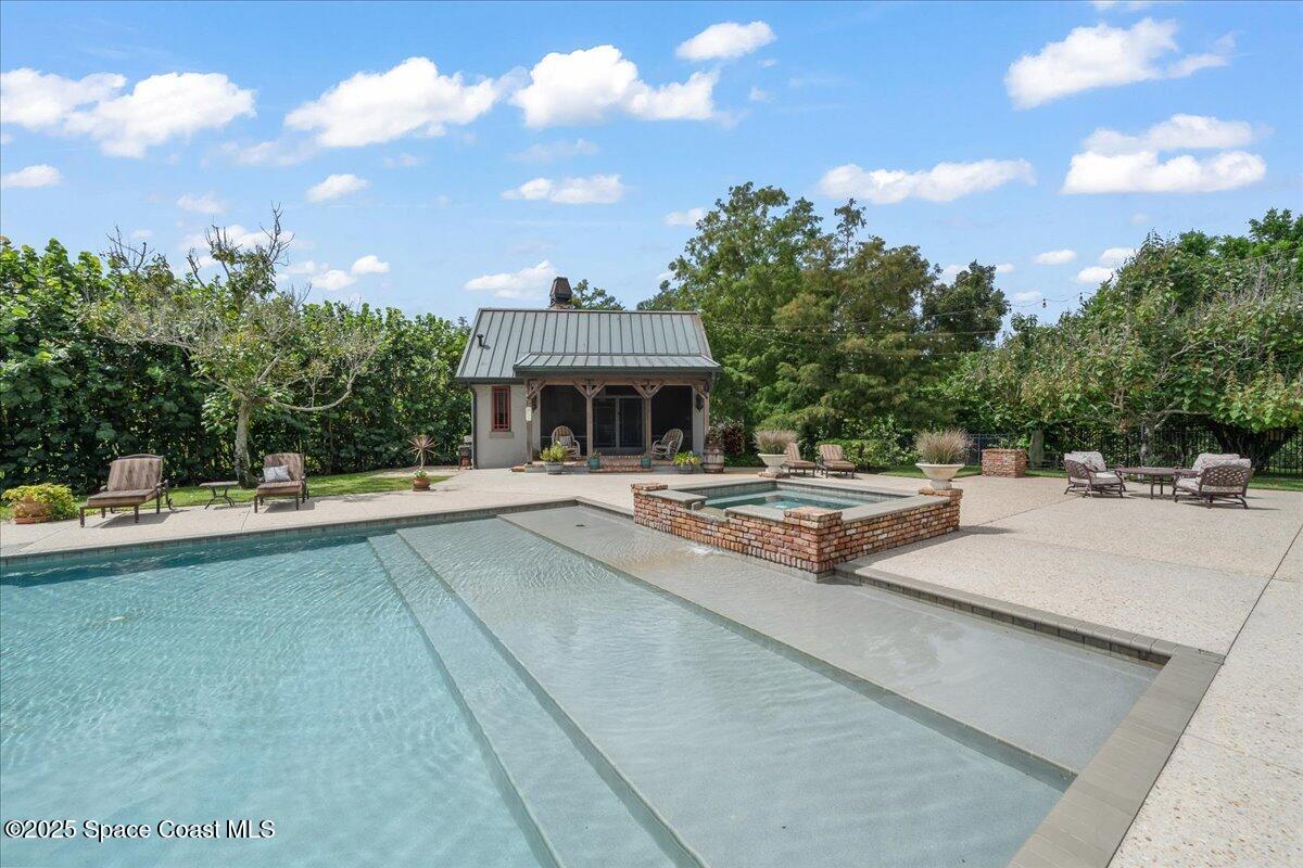 586 Wethersfield Place