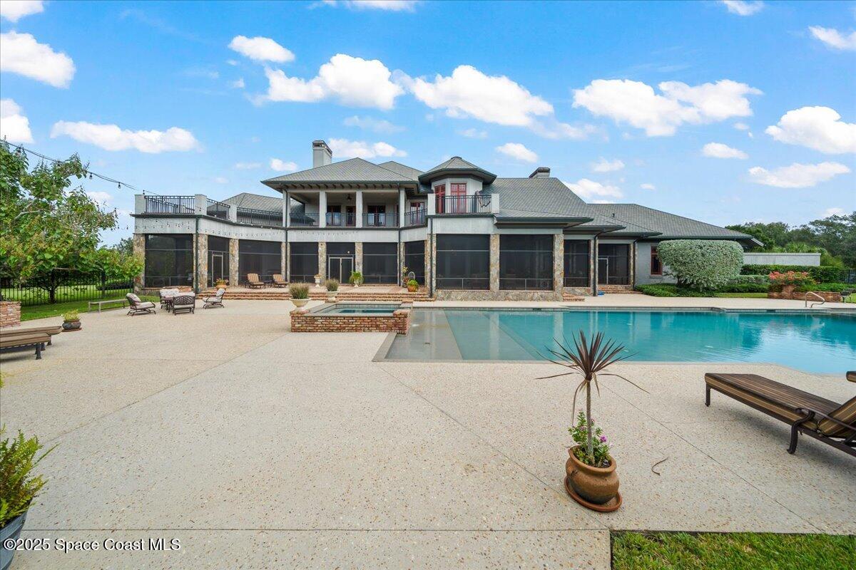 586 Wethersfield Place