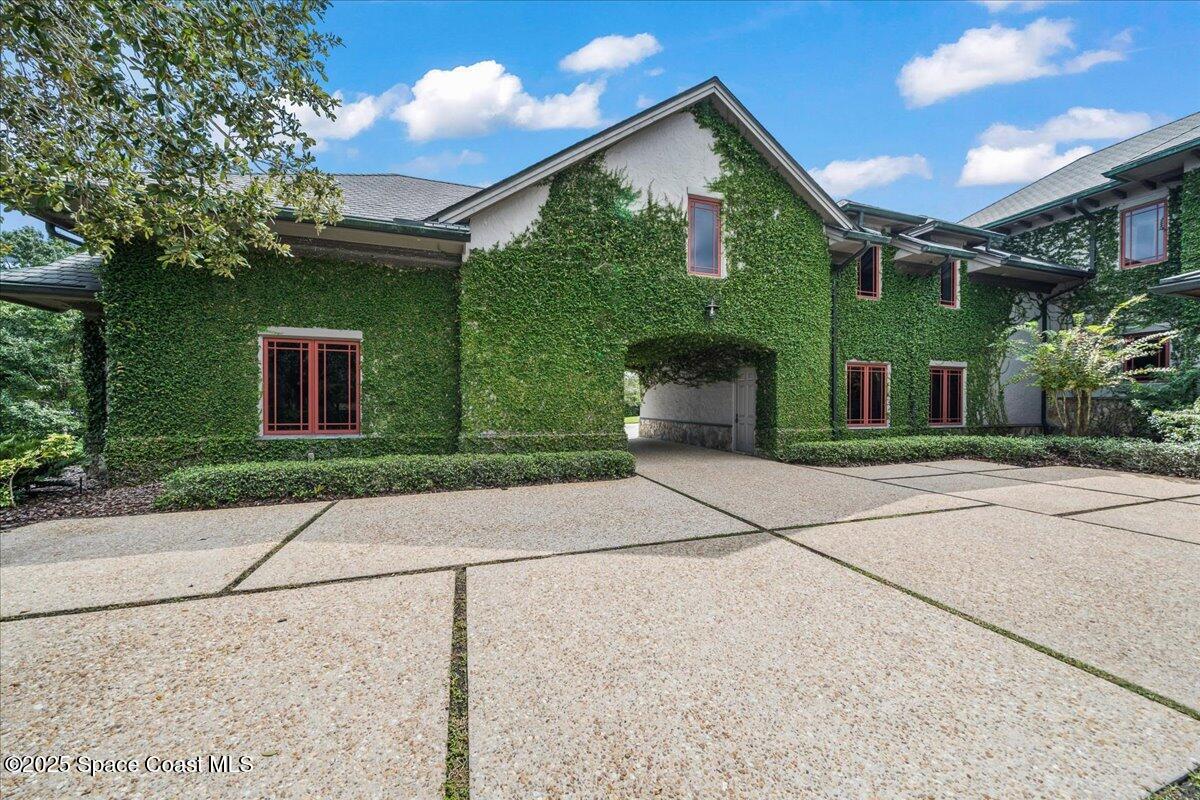 586 Wethersfield Place