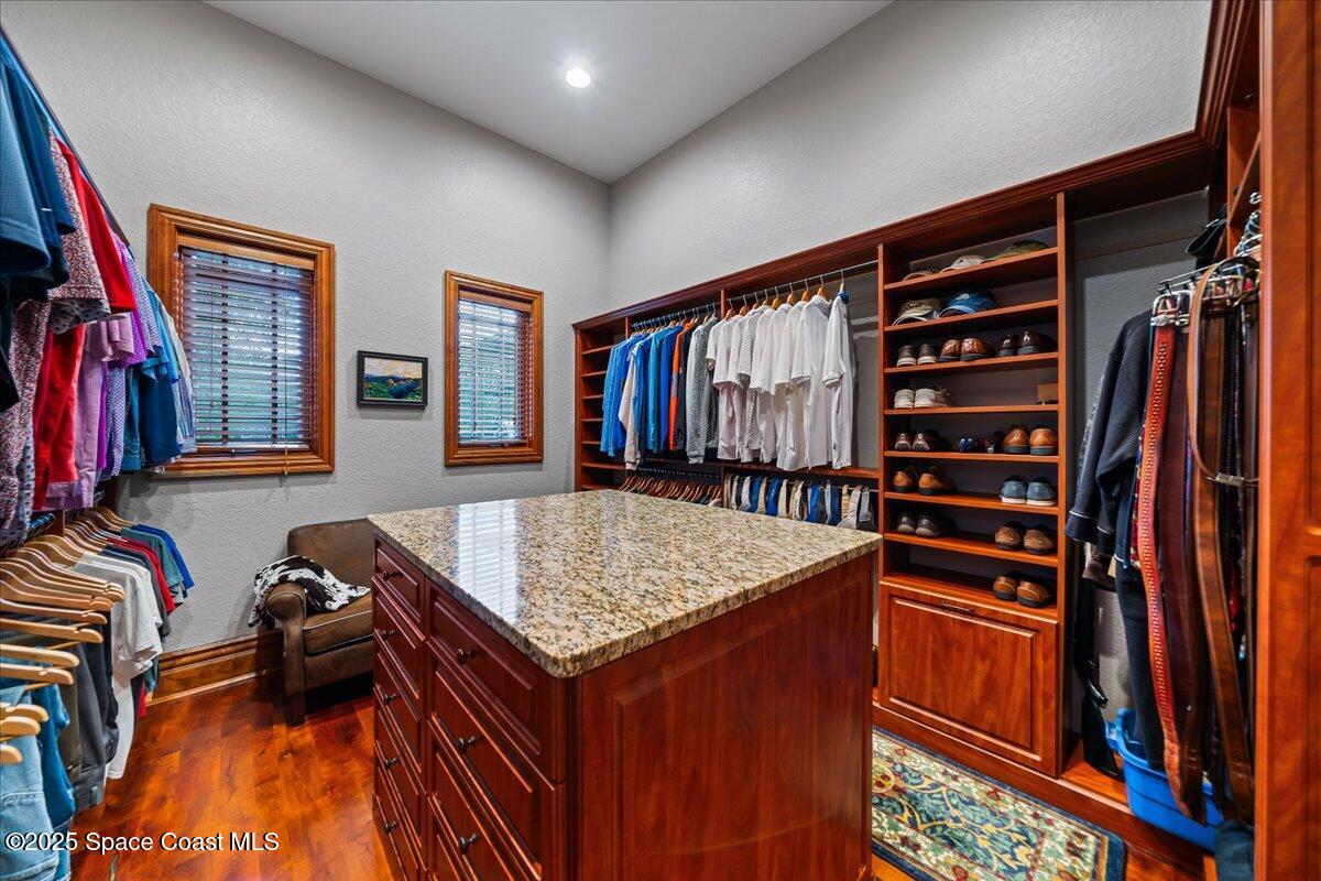 586 Wethersfield Place