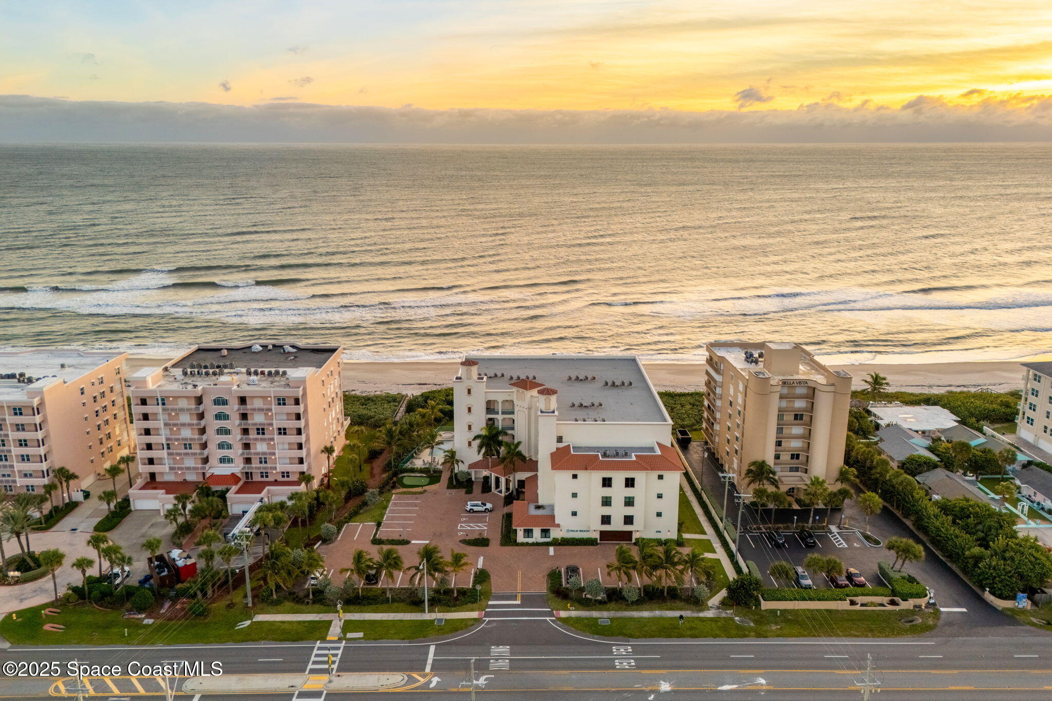 1795 N Highway A1a N, 402