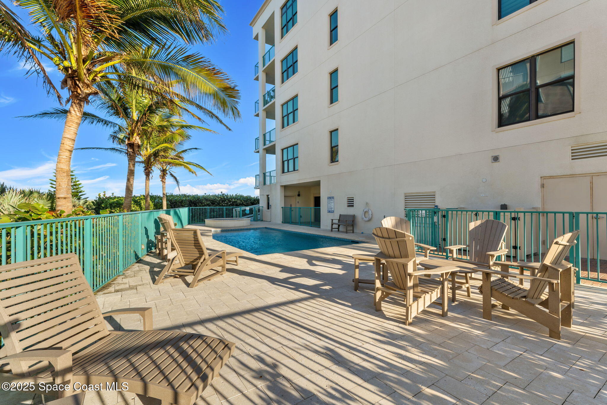 1795 N Highway A1a N, 402