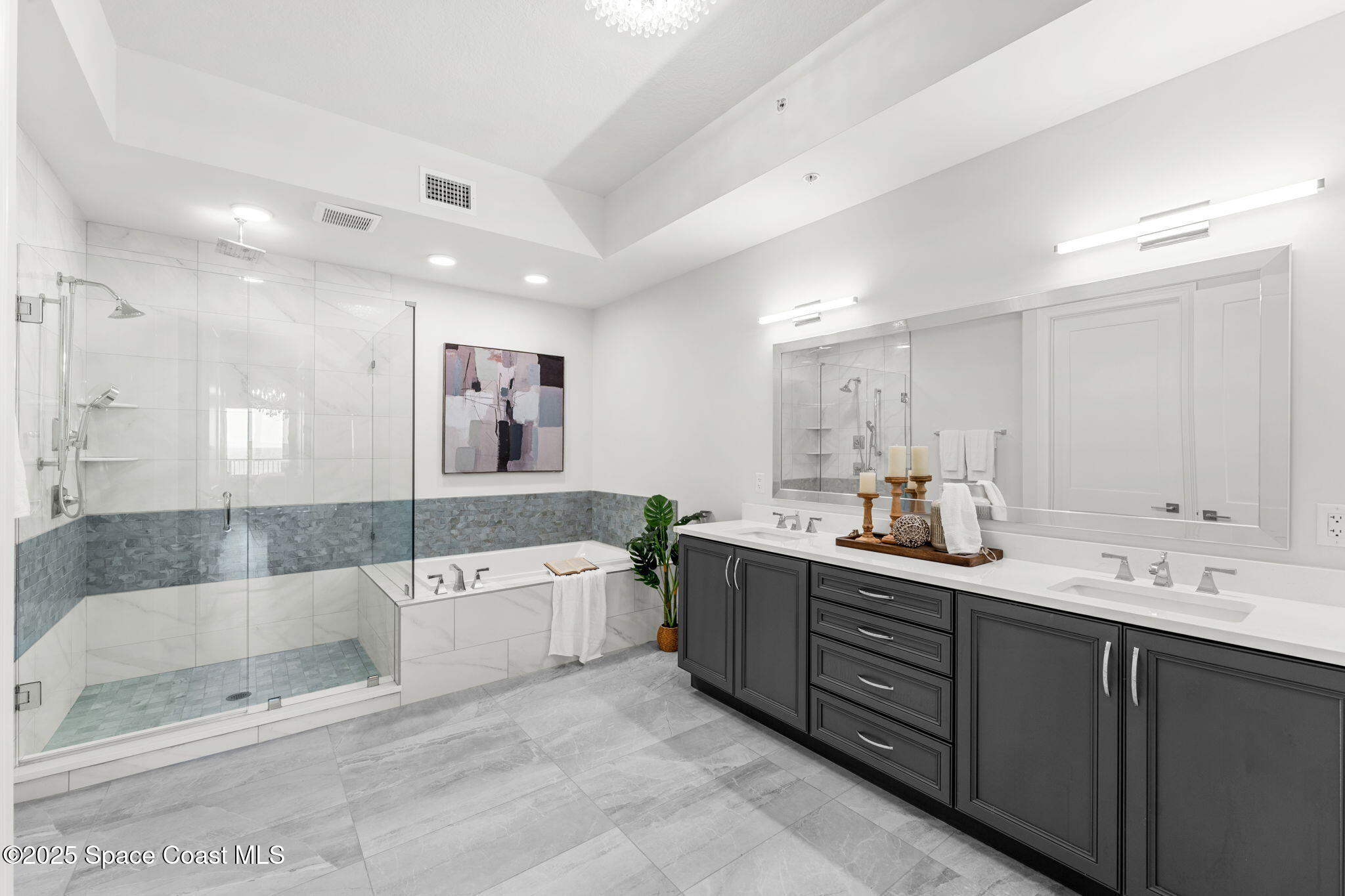 1795 N Highway A1a N, 402