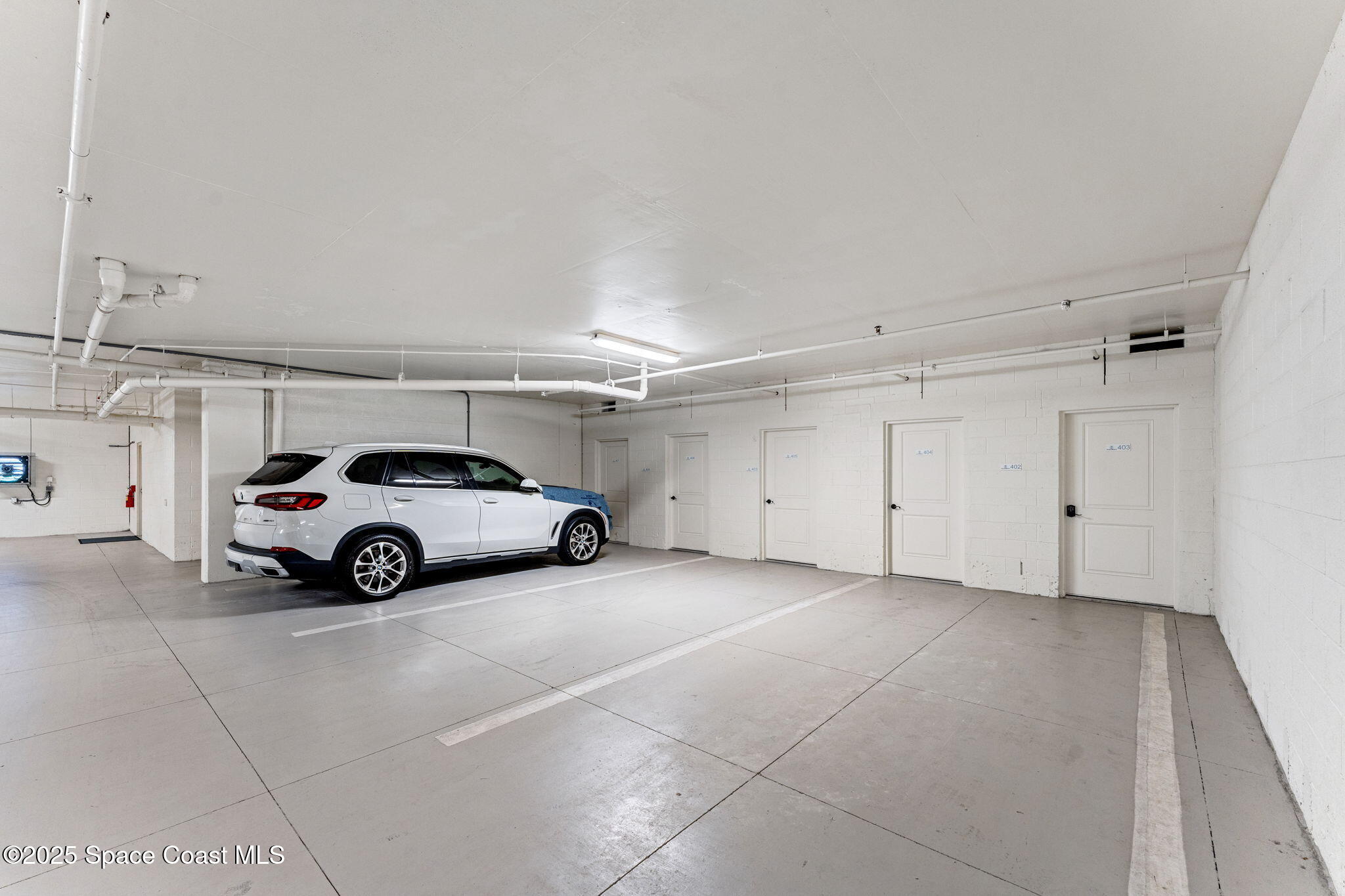 1795 N Highway A1a N, 402