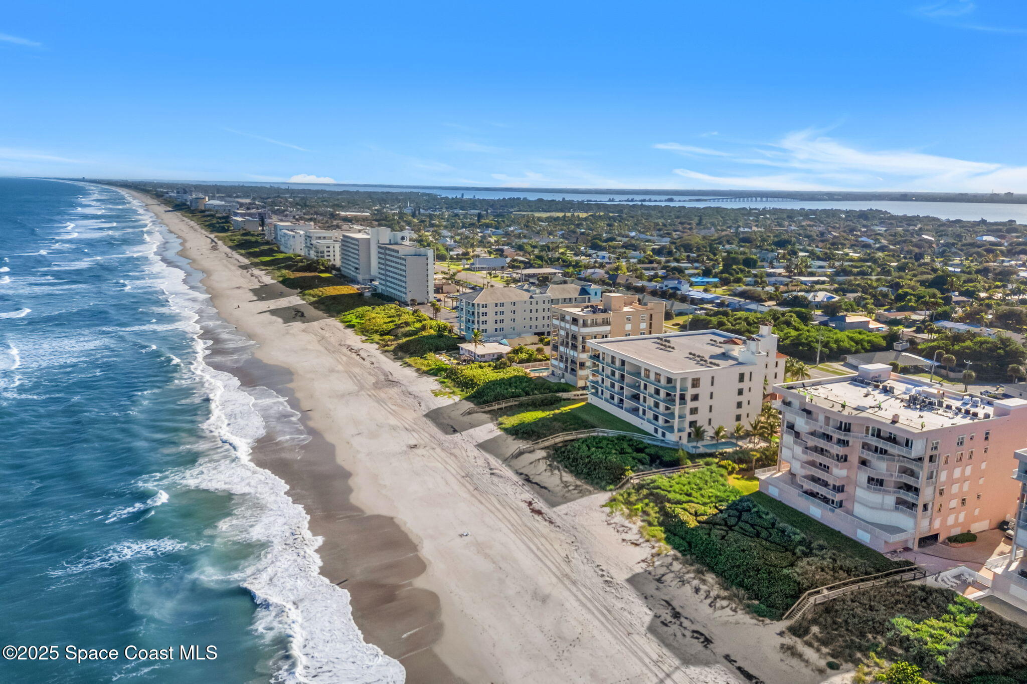 1795 N Highway A1a N, 402