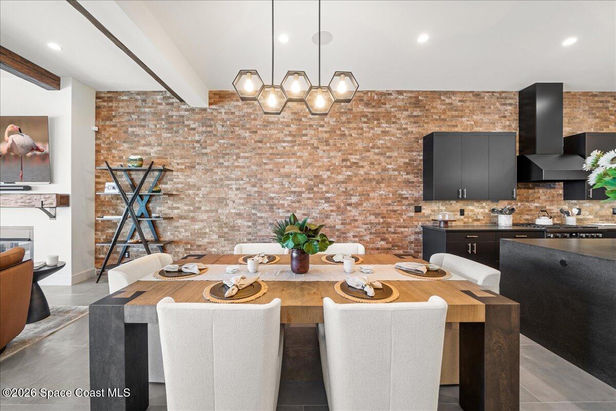 2765 N Highway A1a 504