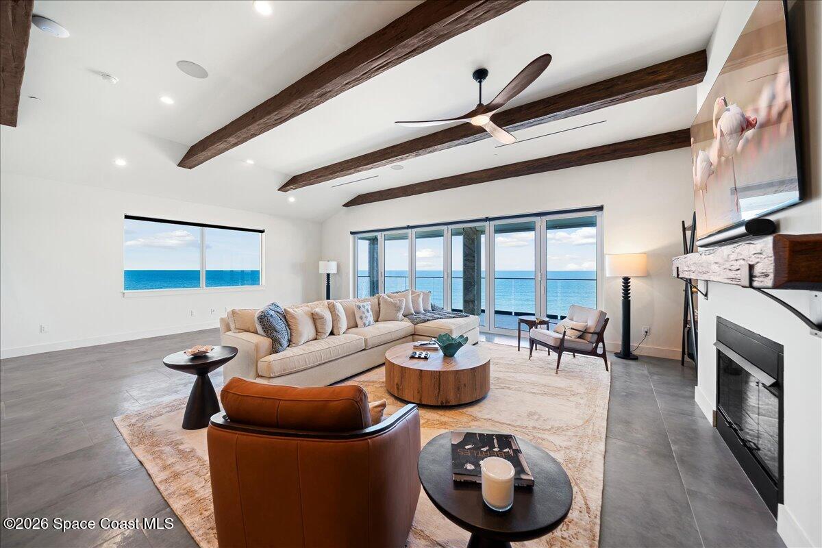 2765 N Highway A1a 504