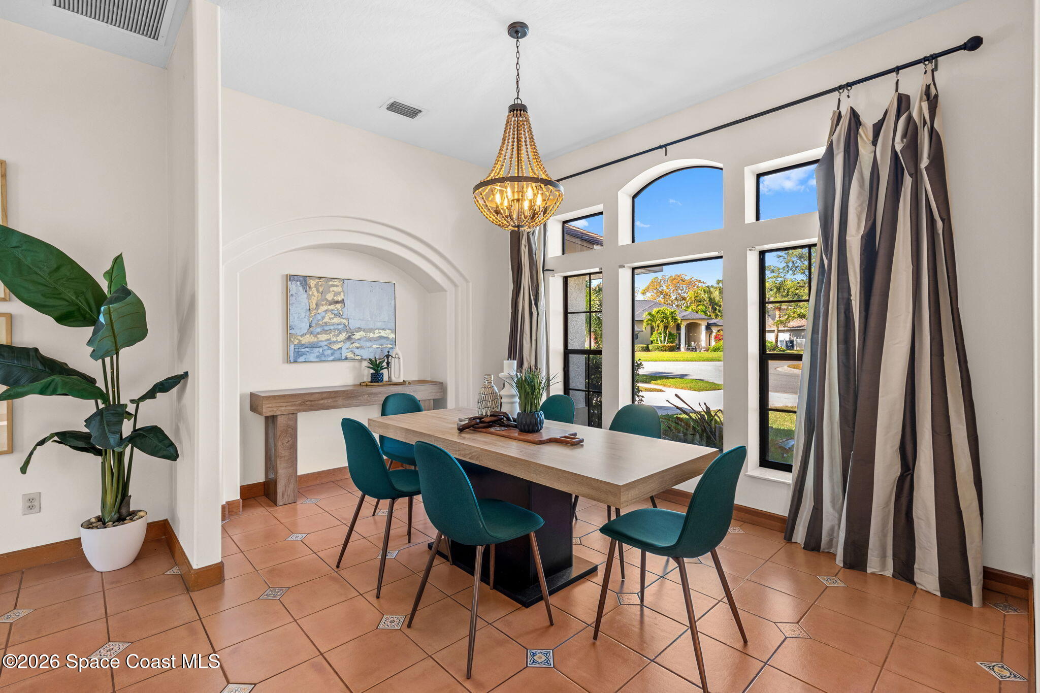 510 Lake Victoria Circle