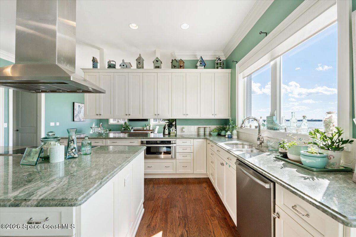 2555 S Tropical Trail