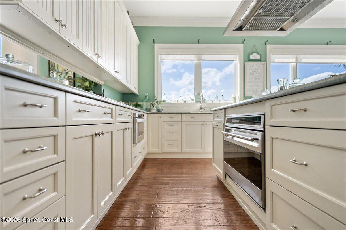2555 S Tropical Trail