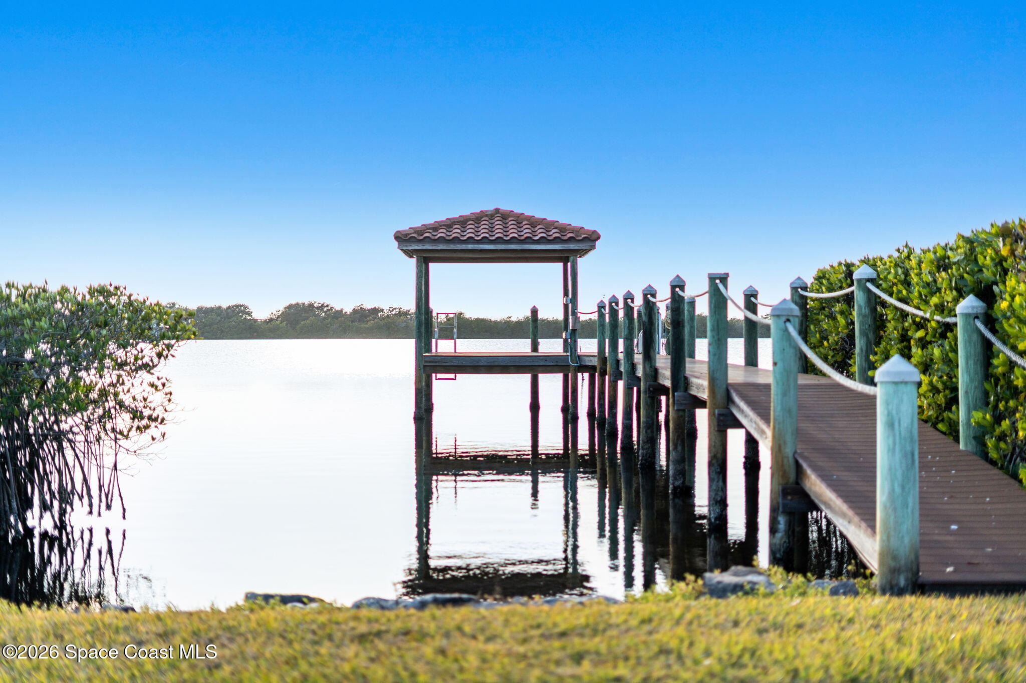 4760 Honeyridge Lane