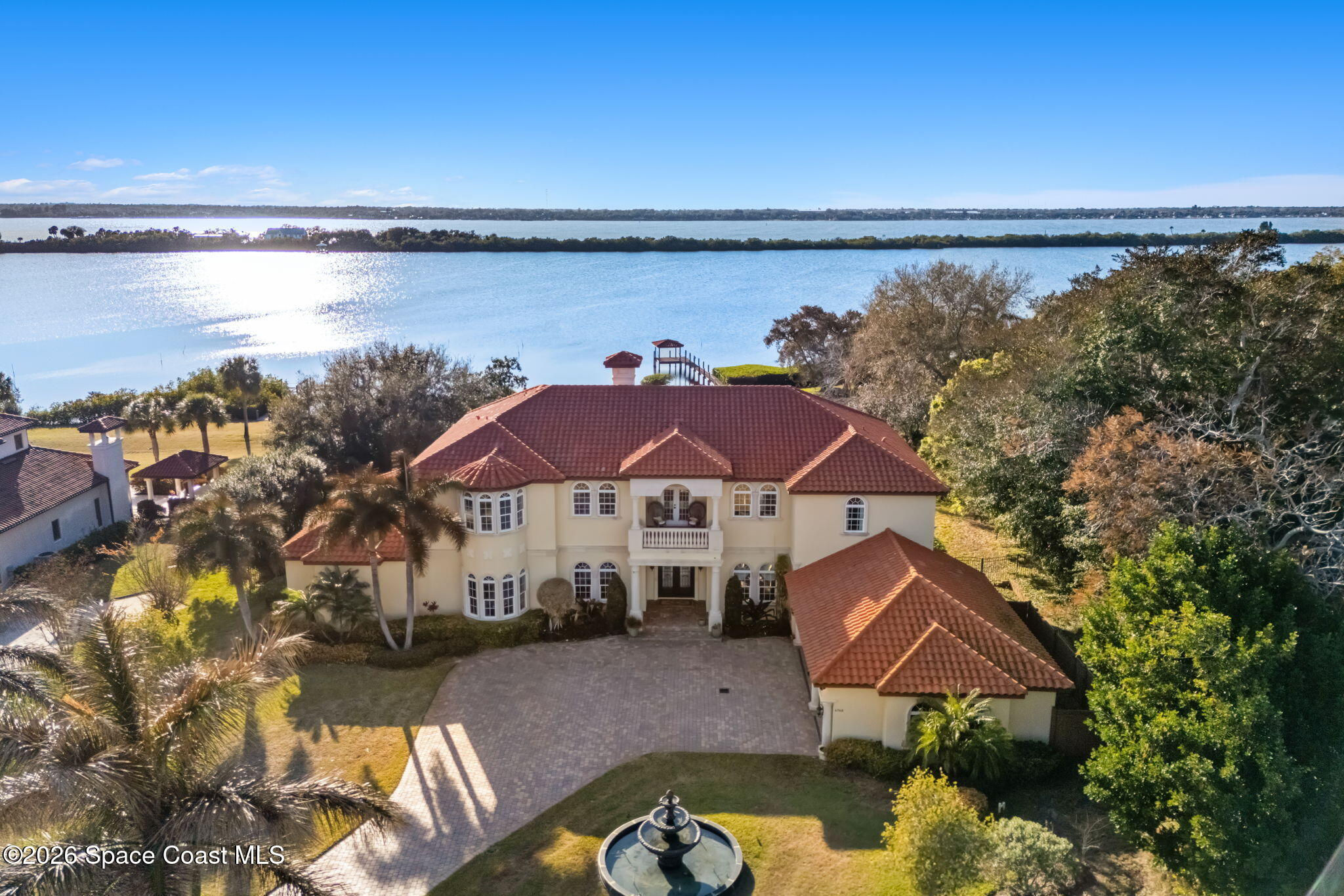 4760 Honeyridge Lane