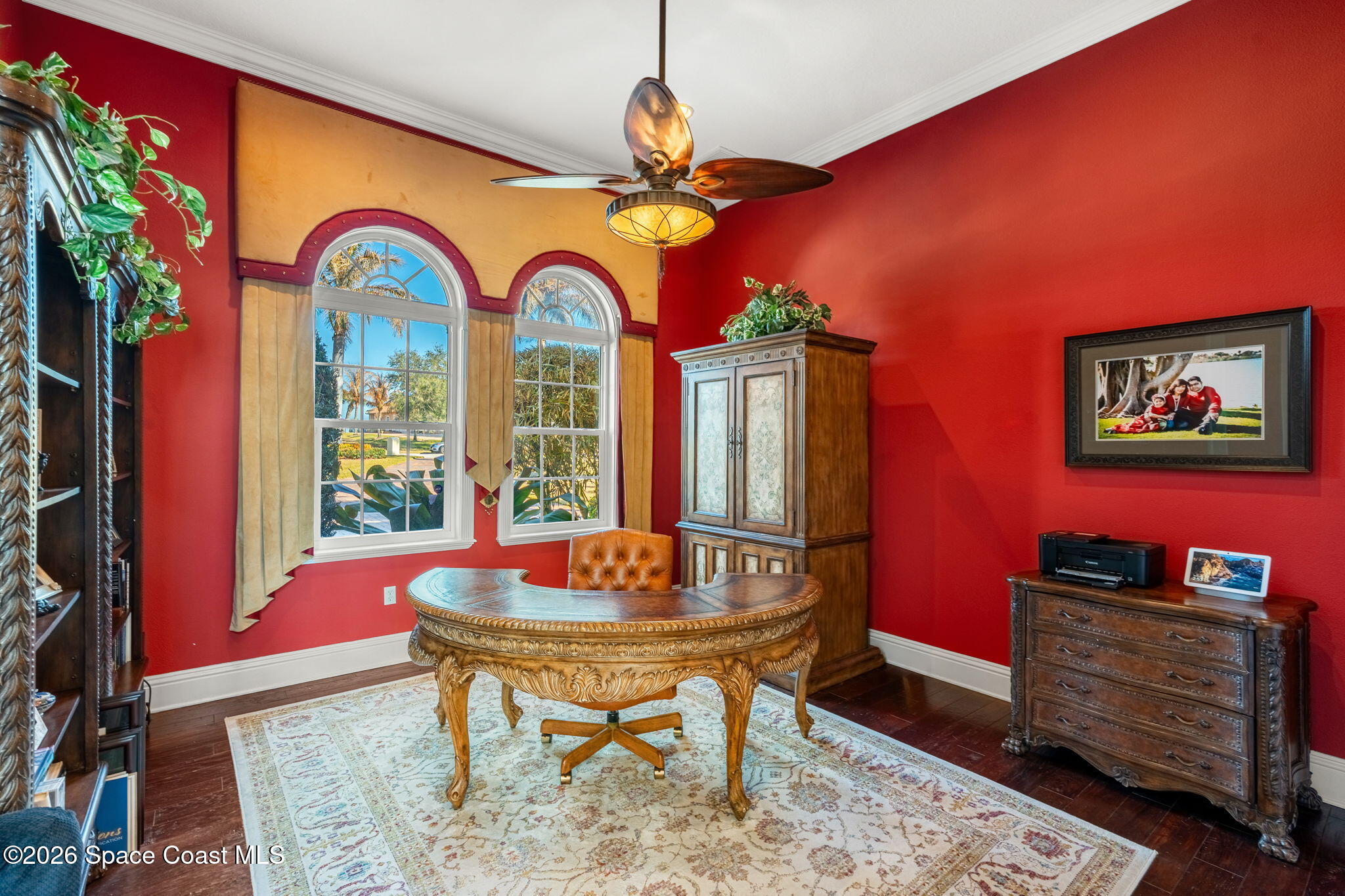 4760 Honeyridge Lane