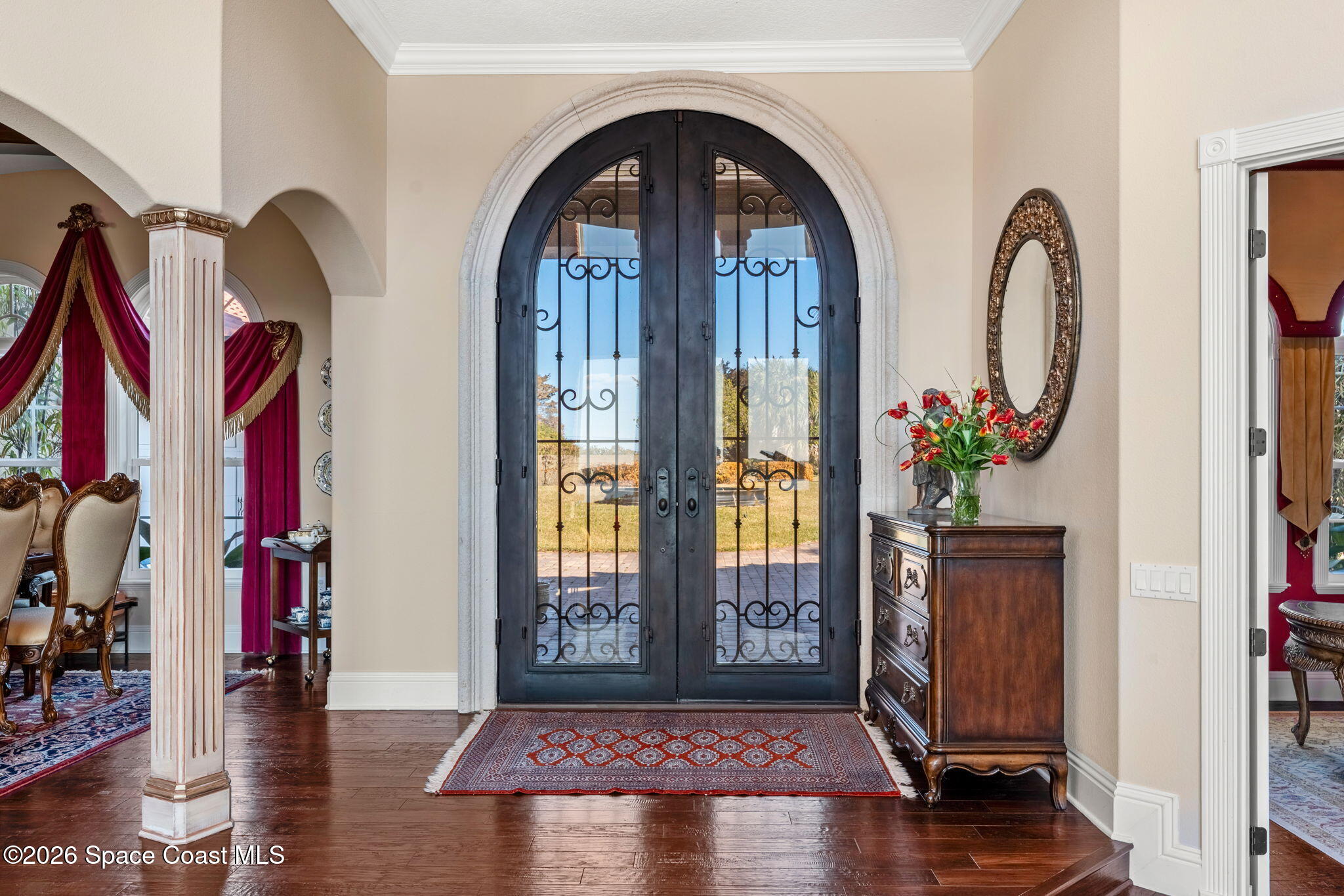 4760 Honeyridge Lane