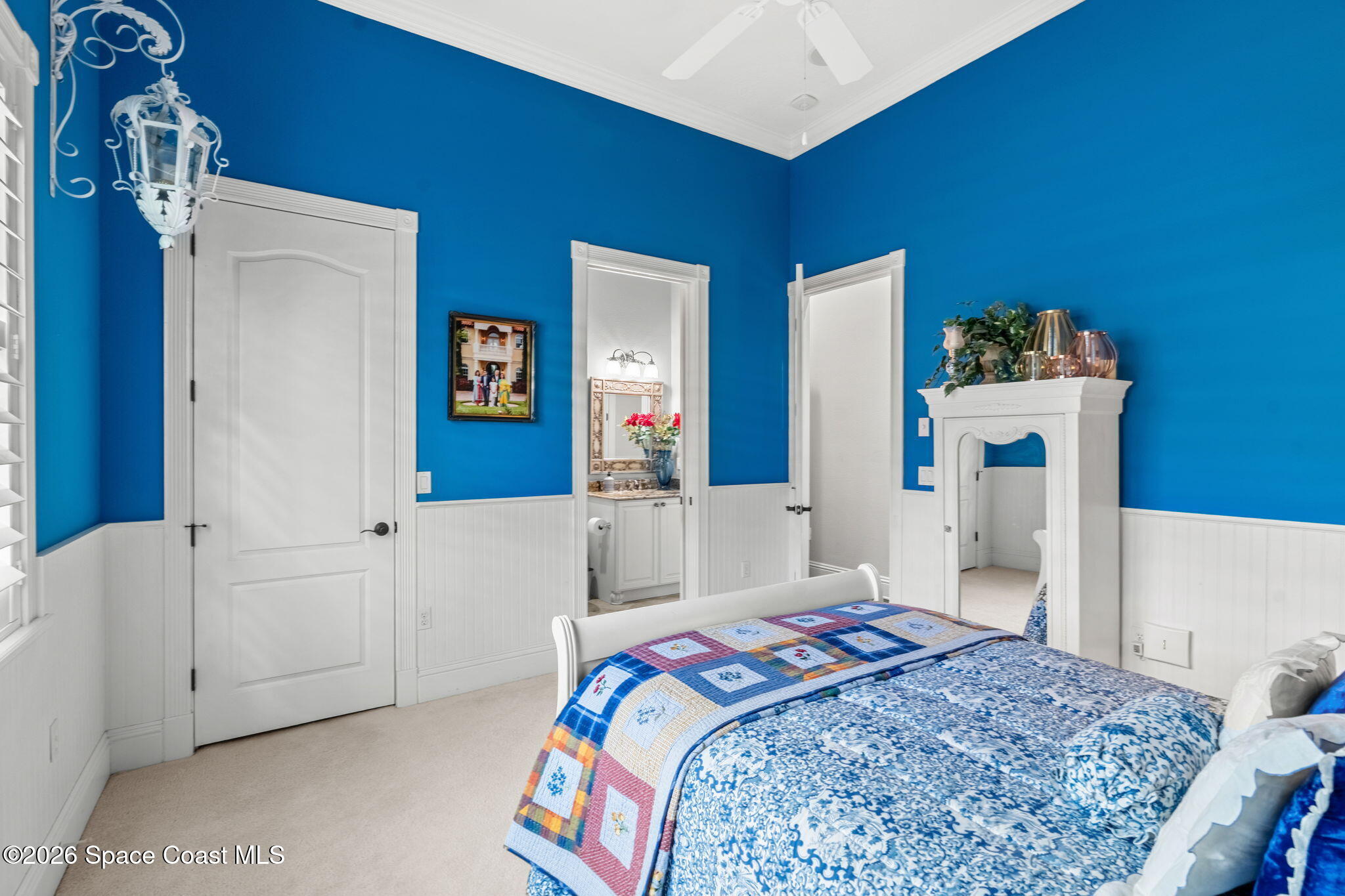 4760 Honeyridge Lane