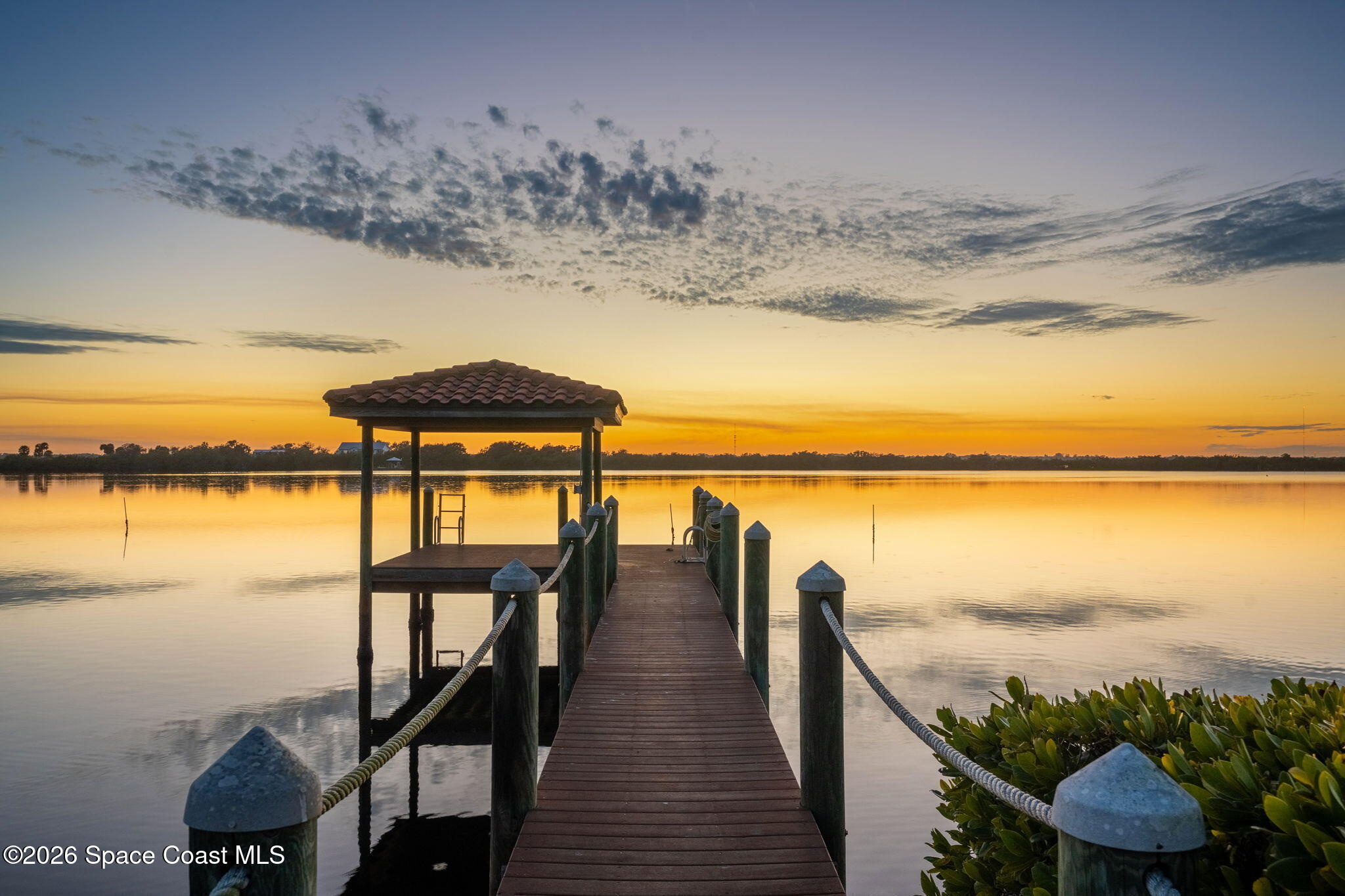 4760 Honeyridge Lane