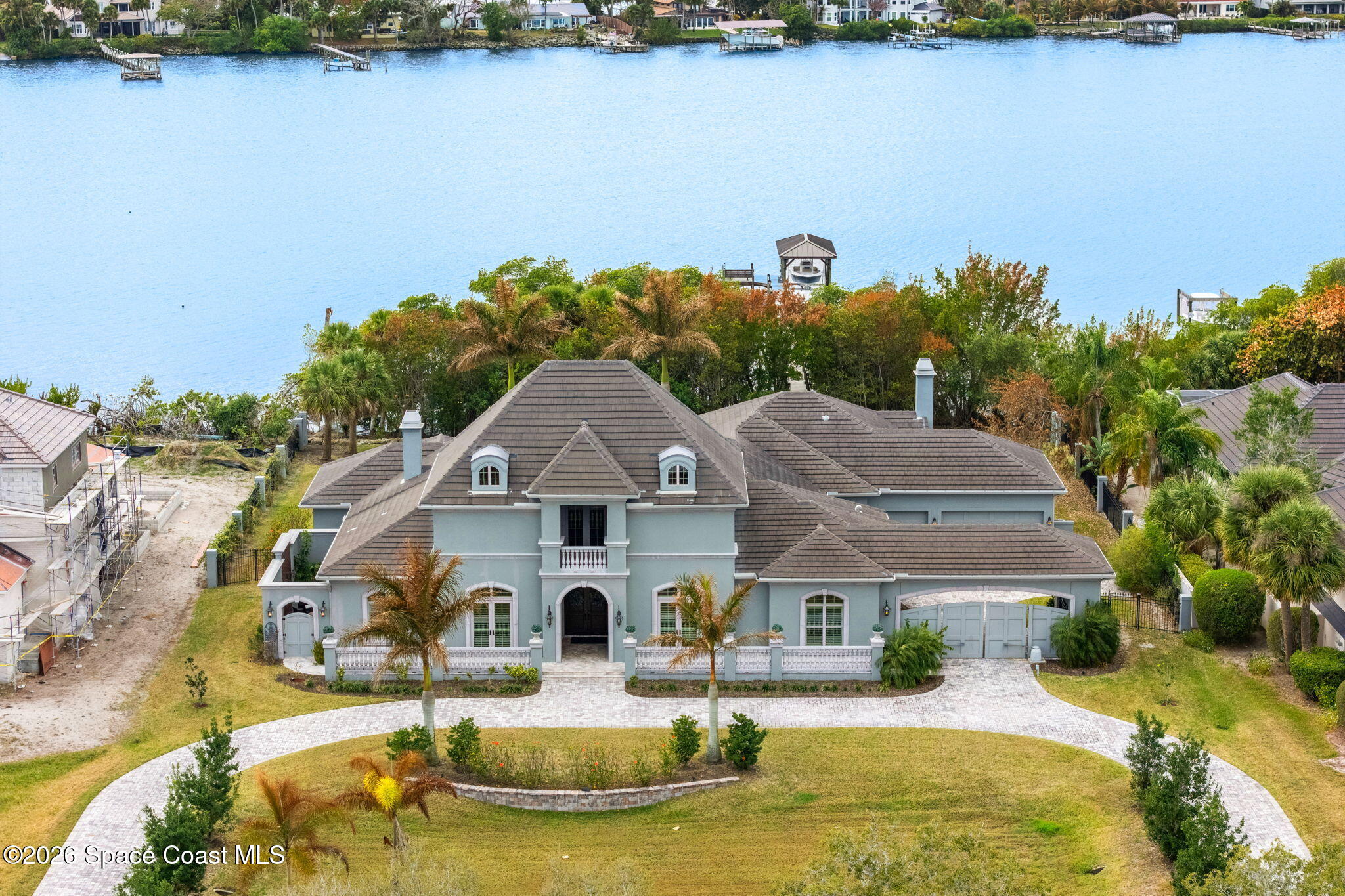 135 Lansing Island Drive