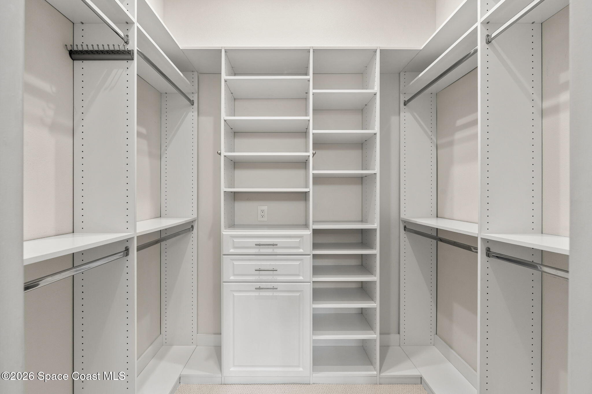 135 Lansing Island Drive