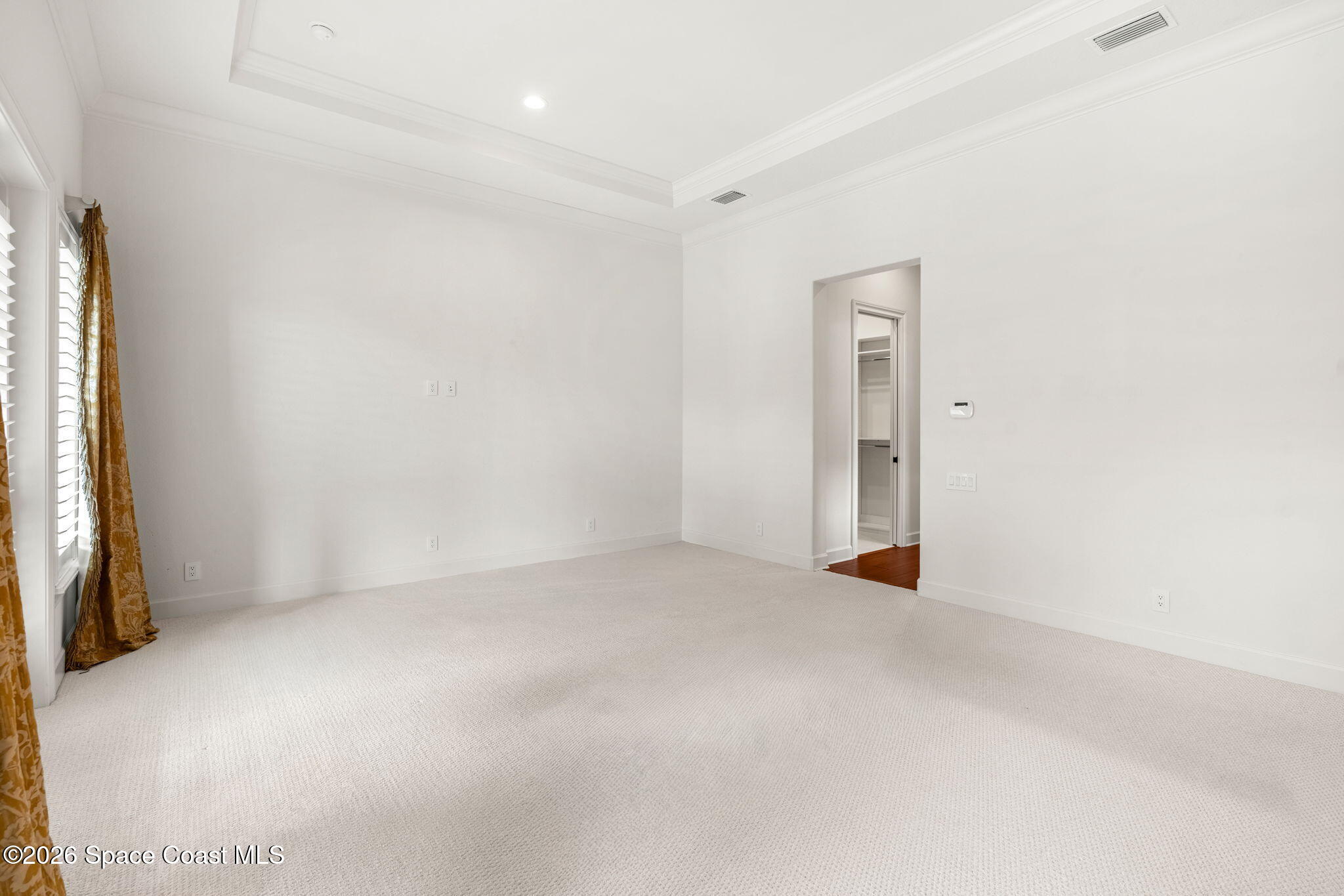 135 Lansing Island Drive